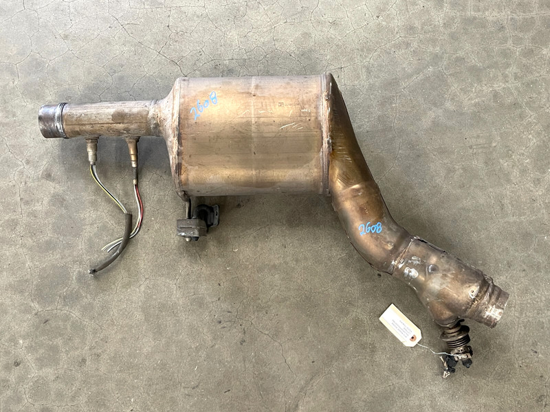 ⭐14-20 LAND ROVER RANGE ROVER REAR EXHAUST MUFFLER RESONATOR PIPE OEM LOT2608