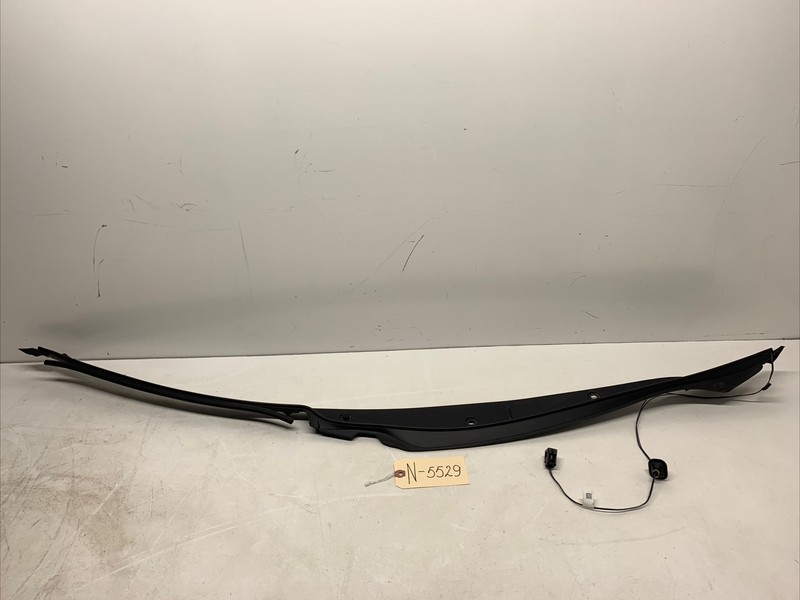 Tesla Model X Liftgate Trunk Right Pinch Sensor 1041594-00-D 5529 M6