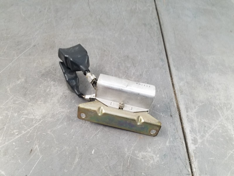 1978 Nissan 280ZDropping Resistors #8939 Z4