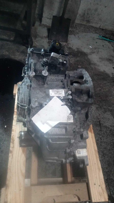 2000 Chevrolet Suburban 2500 Transfer Case Assembly 4WD OEM 229K Miles