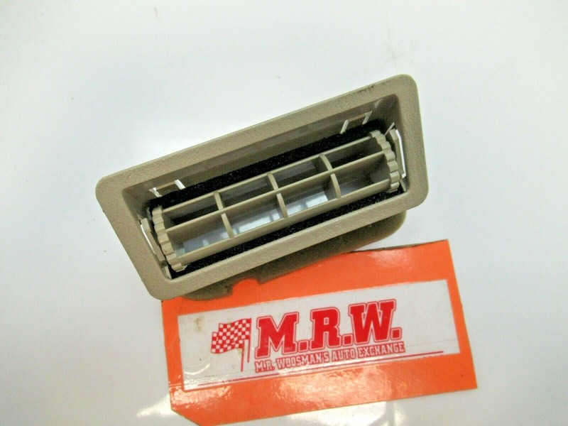 DASH VENT AIR HEAT HEATER A/C LEFT DRIVER SIDE FRONT UNDER COLUMN GS300 GS400