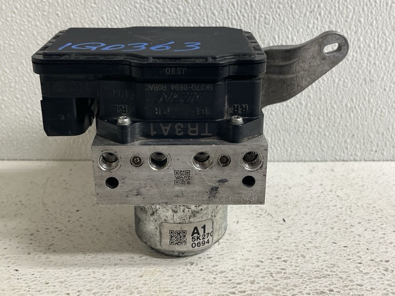 2014-2015 Honda Civic LX Sedan 1.8 ABS Anti Lock Brakes Pump Brake Module Oem