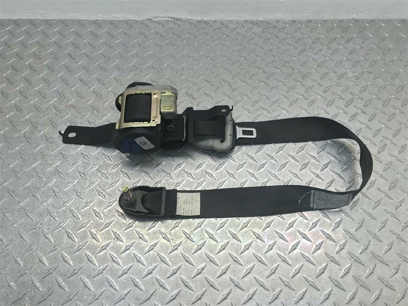 04-06 KIA AMANTI PASSENGER FRONT RETRACTOR OEM 210-52639