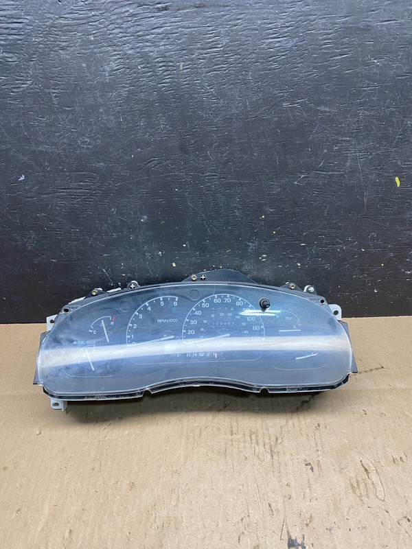 2001 2002 2003 Ford Explorer Speedometer Cluster Gauge ae1779 DG