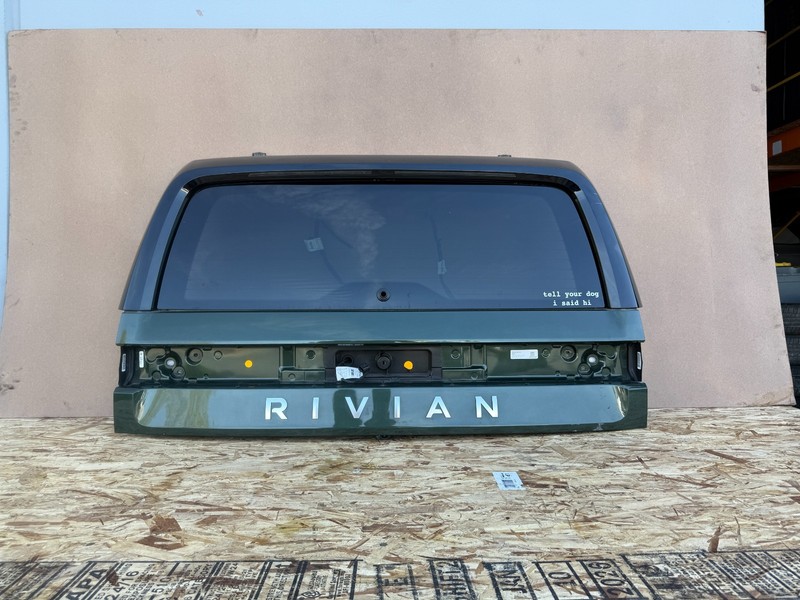 RIVIAN R1S 2022-2024 OEM REAR TRUNK TAILGATE LIFTGATE DOOR SHELL & GLASS GREEN