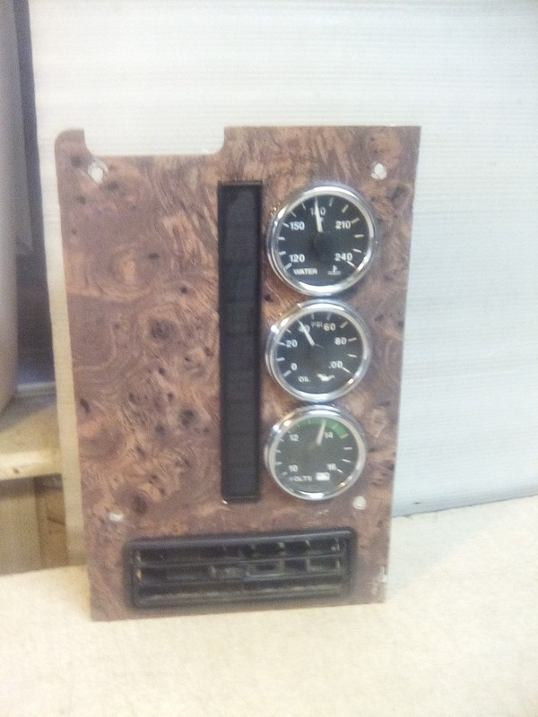 2000 International 9200 Dash Panel 3503478C91