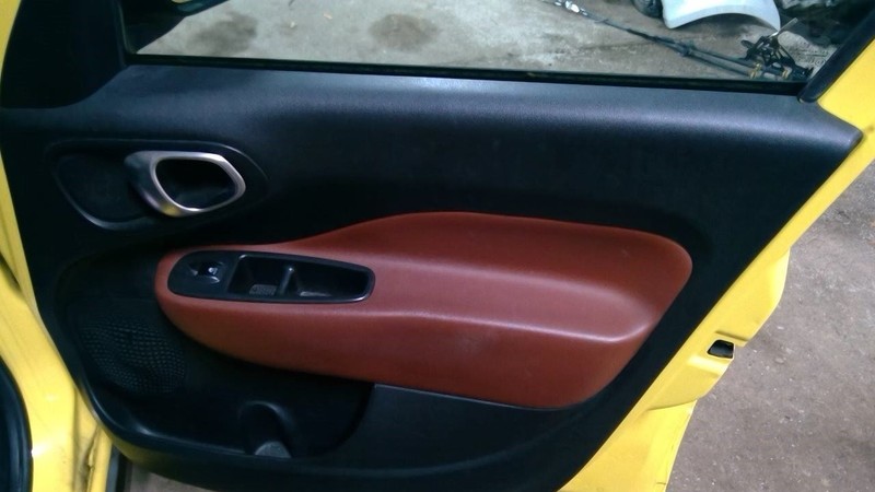 500 FIAT 2014 Passenger Right Front Door Trim Panel 1717288