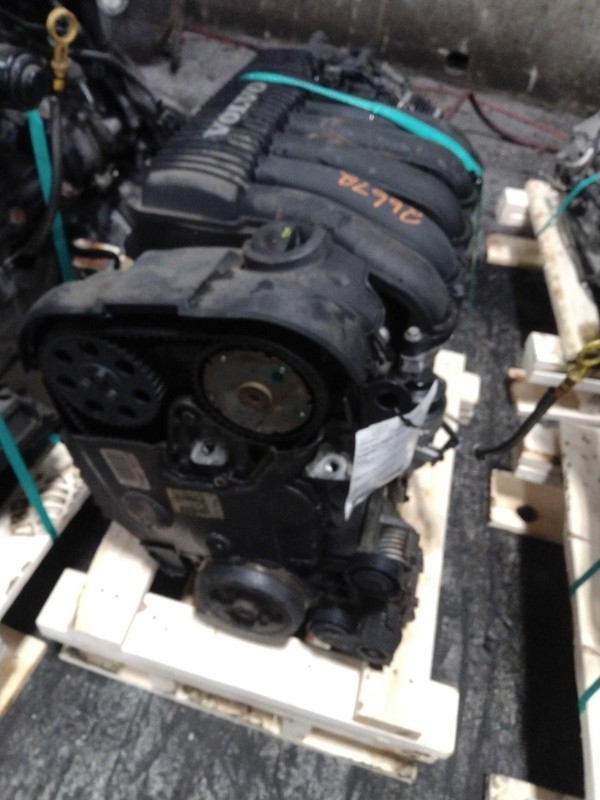 2005 VOLVO 40 SERIES 2.4L Engine Complete Assembly FWD 121K OEM B5244S4