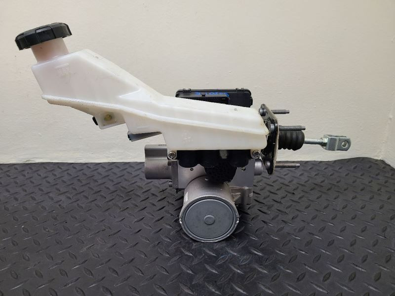 2023 Kia Sportage Hybrid Brake Booster ABS Pump Assembly OEM 58520-CH000