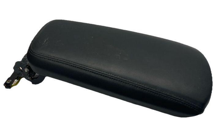 Kia K5 center console armrest 2021 2024 with color package assy OEM 8466DL3000WK