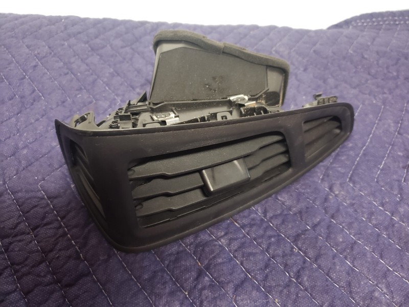 Passenger Right Front Vent Fits 15 16 17 18 Ford Focus OEM Black