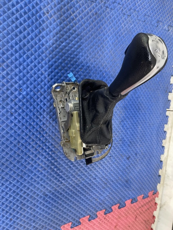 Range Rover HSE L322 06 07 08 09 Floor Shifter Lever Assembly