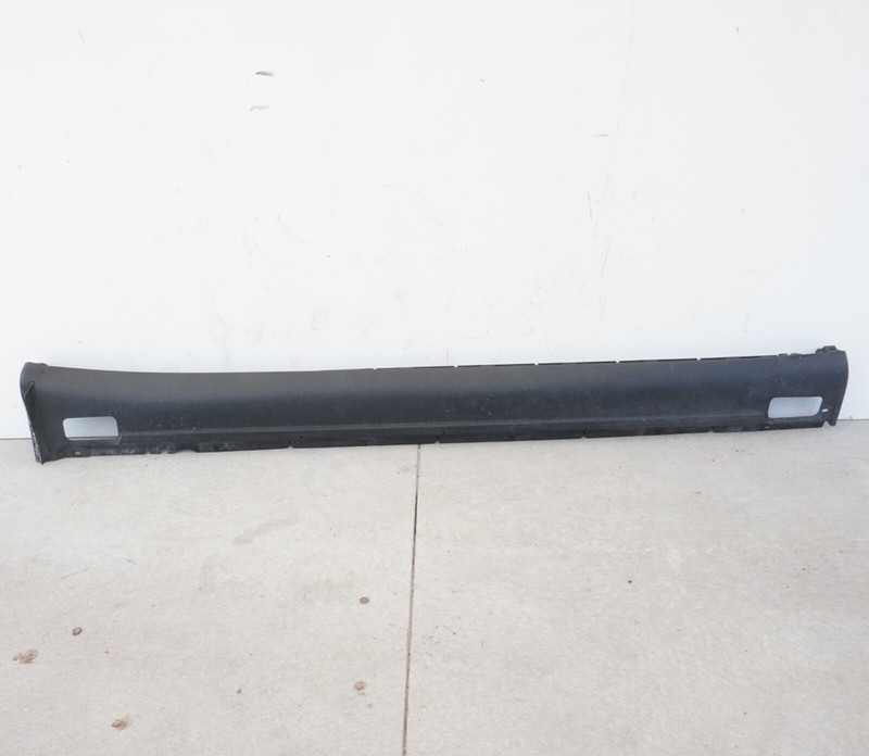 2011 - 2018 PORSCHE CAYENNE OEM RIGHT ROCKER PANEL MOULDING 7P5853554