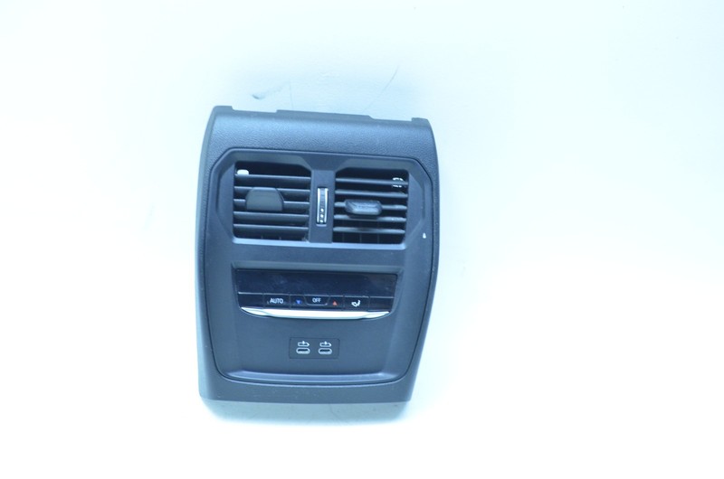 22-24 BMW i4 G26 REAR CENTER CONSOLE AC HEAT CLIMATE CONTROL VENT COVER OEM