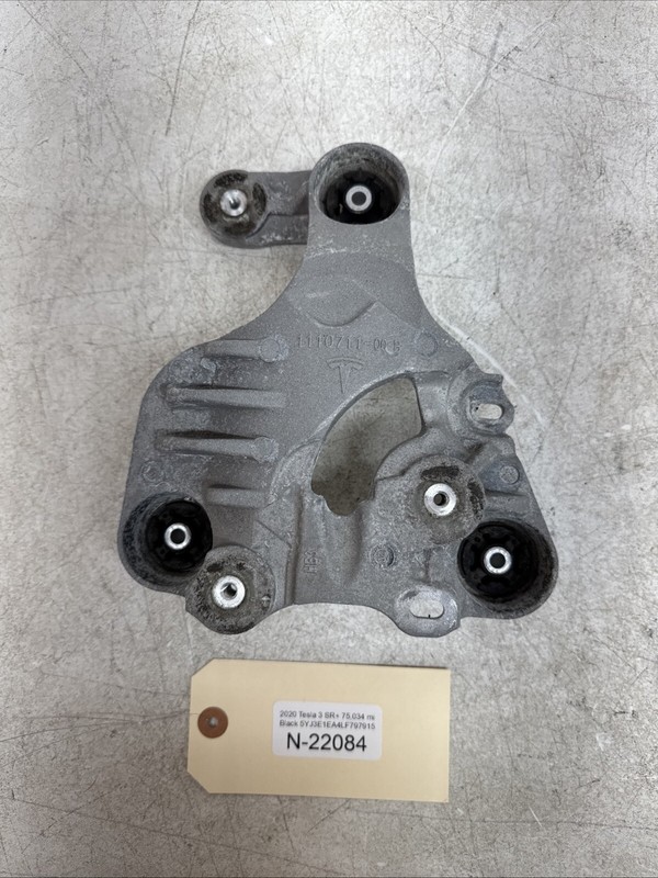 ⚡️17-20 Tesla 3 A/C Air Compressor Mount Bracket Support 1110711-00-A 22084 S27