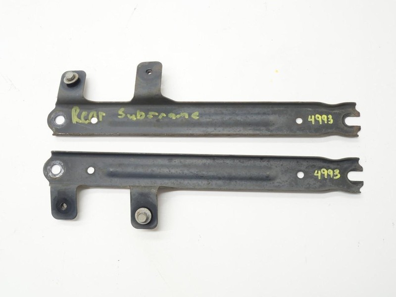 17-20 Infiniti Q60 Q50 Rear Left LH Right RH Subframe Stay Bracket Pair (2) OEM