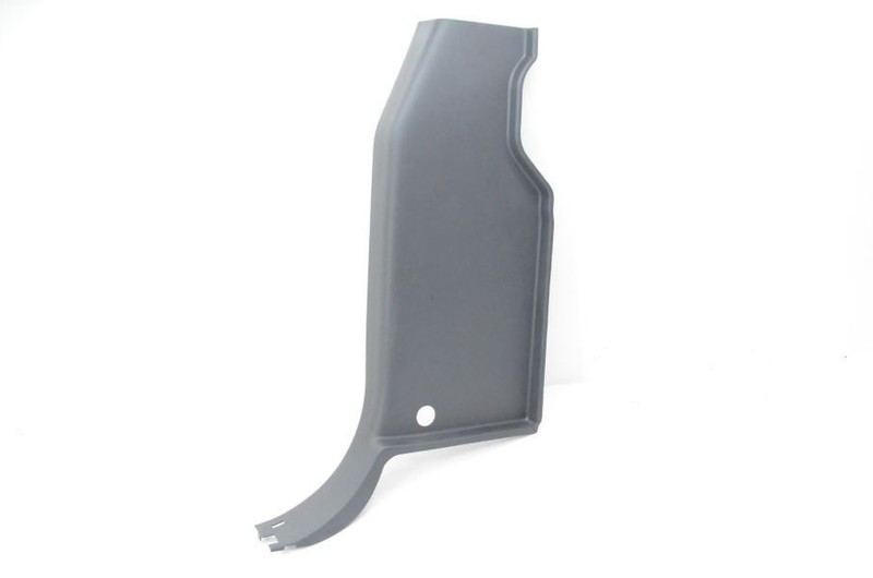 2017-2019 Nissan Titan 5.6L 4x4 Passenger Right Lower C Pillar Trim 76915 8S515