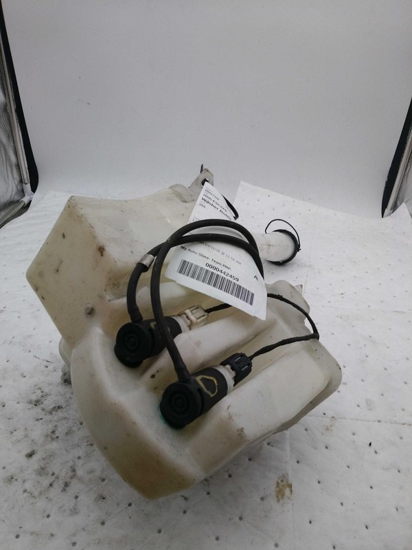 2005 Ford Escape Washer Fluid Reservoir OEM 2.30L Red 141K Miles NJ25-27338