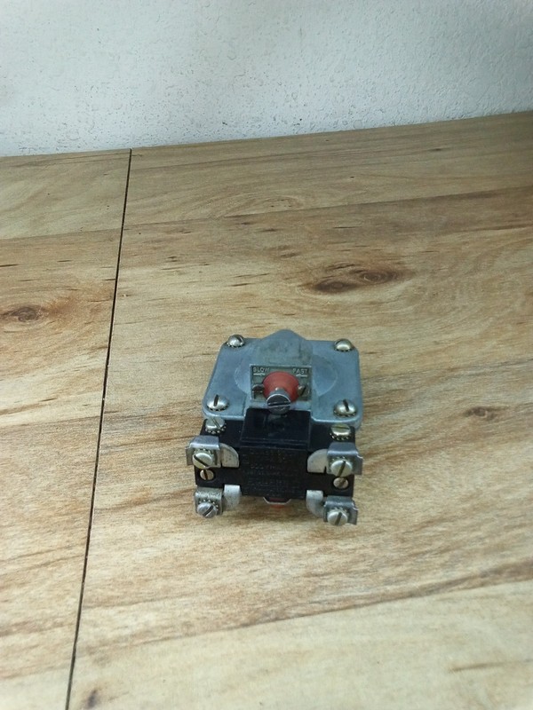 Square D Class 9007 Type BO-1 Control Switch