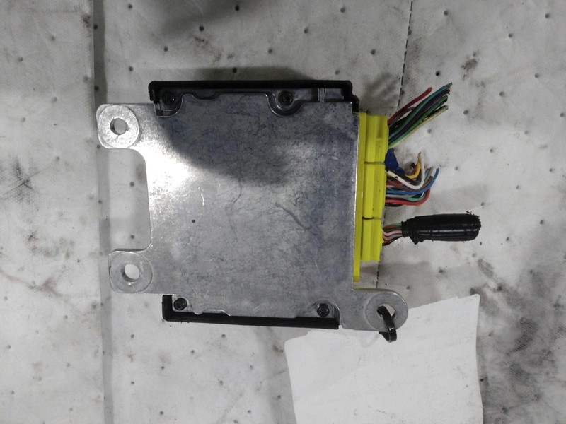 Used Air Bag Module fits: 2016 Nissan Rogue Air Bag center console VIN K 1st dig