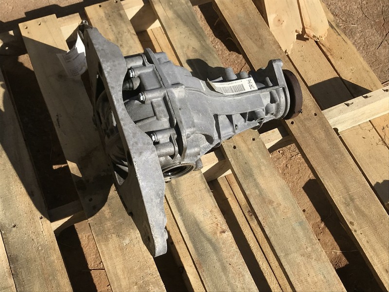 11 12 13 14 15 16 17 AUDI Q5 REAR DIFFERENTIAL DIFF CASE OEM