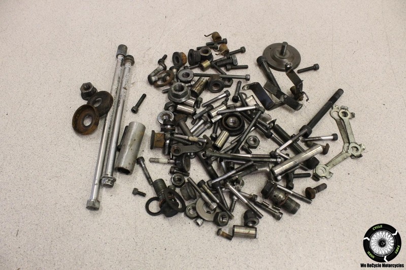 2004 Yamaha V Star 1100 XVS1100AT Silverado MISCELLANEOUS NUTS BOLTS ASSORTED
