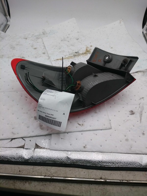 2010 Nissan Rogue Right Tail Light Assembly Blue OEM Used 509711 164K Miles