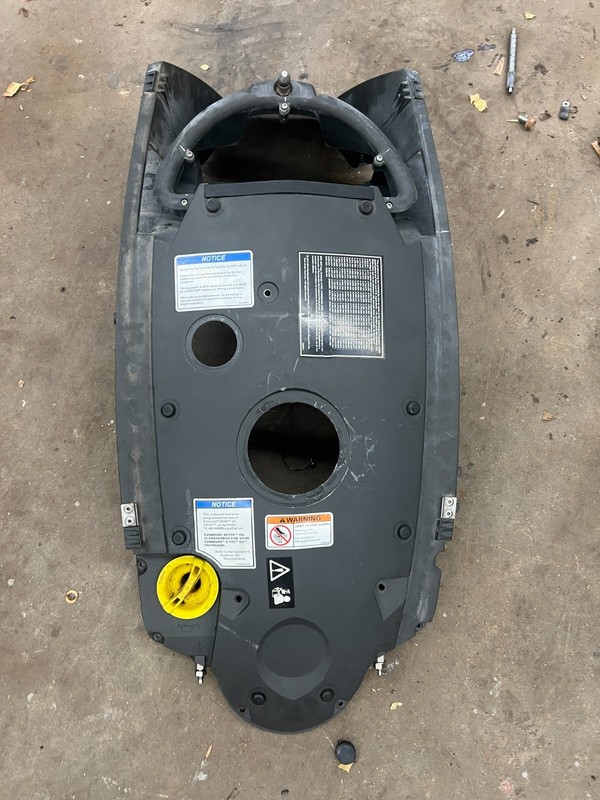 Evinrude 250hp Etec G2 2 stroke outboard flywheel cover 355954 FRESHWATER!