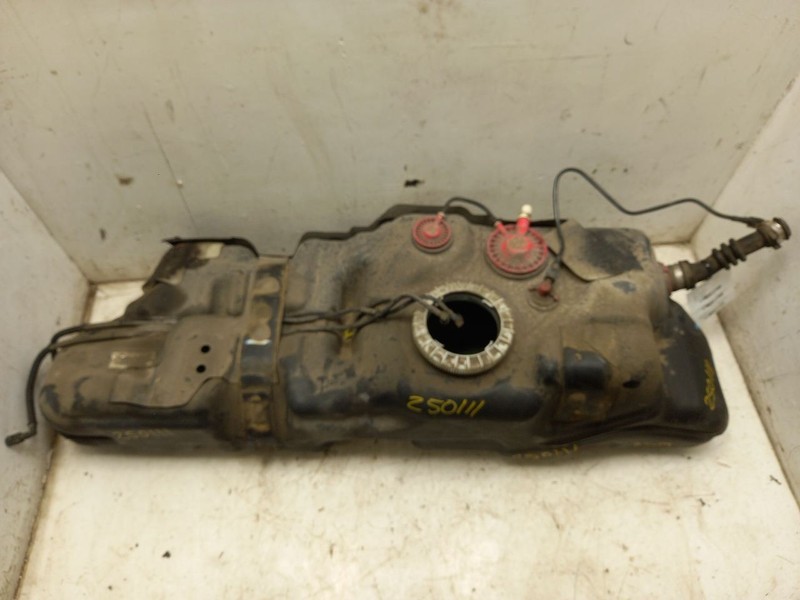 10-23 LEXUS GX460 FUEL TANK