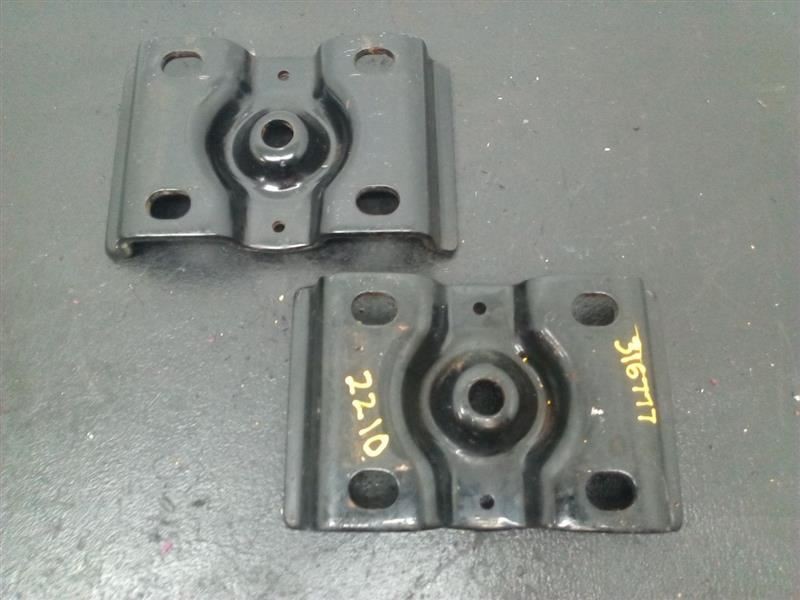 99-10 Ford F250SD F350SD Rear Leaf Spring Plates Pair OEM 3C3Z-5798-AA