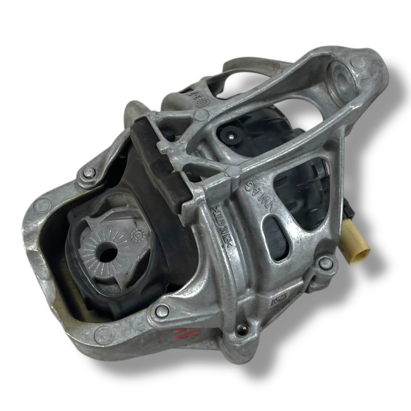 2017-2020 Audi A4 A5 A6 3.0 TDI Front Right Engine Mount Bracket OEM 4M0199372FF