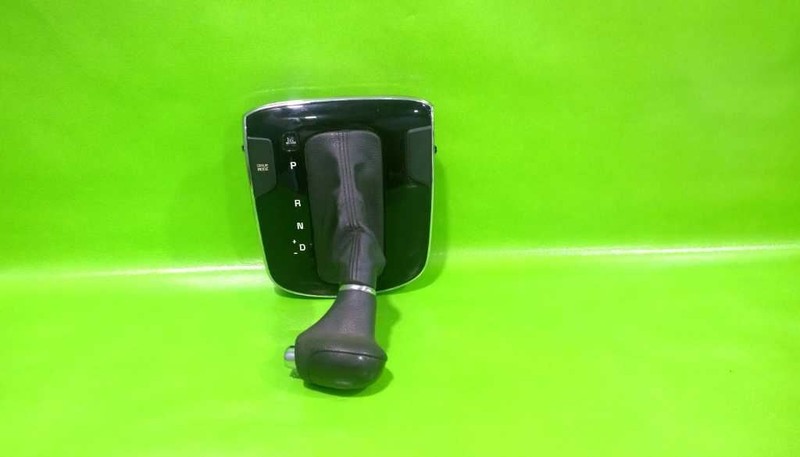 17 18 FORTE GEAR SHIFT SELECTOR KNOB BEZEL OEM 4231-15