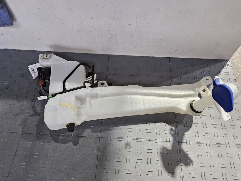 Wash Reservoir Fits 20 AVIATOR 3429550