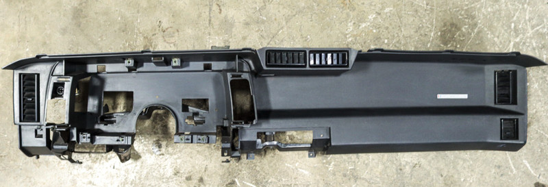 1990-1992 Chevrolet Camaro Ebony Front Dash Panel Assembly 136K OEM *USED*