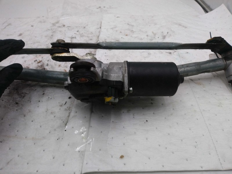 2017 Nissan Titan Wiper Motor OEM Silver 149K Miles Warranty Included