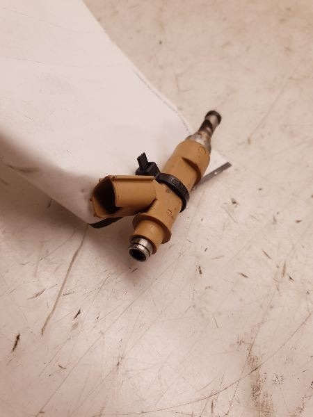 09 10 11 12 13 14 15 16 17 18 19 TOYOTA COROLLA 1.8L FUEL INJECTOR