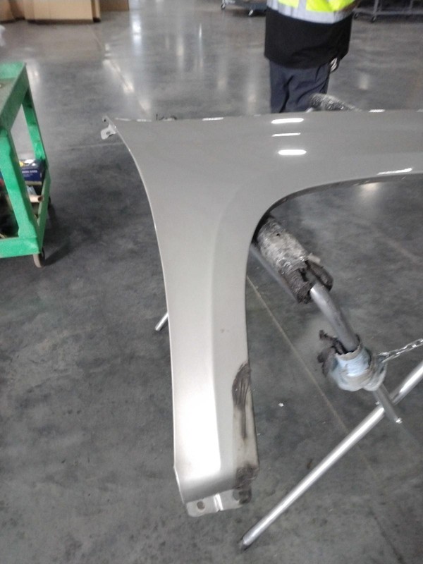 2004 Chevrolet Colorado Right Fender Silver Used Good Condition 545515
