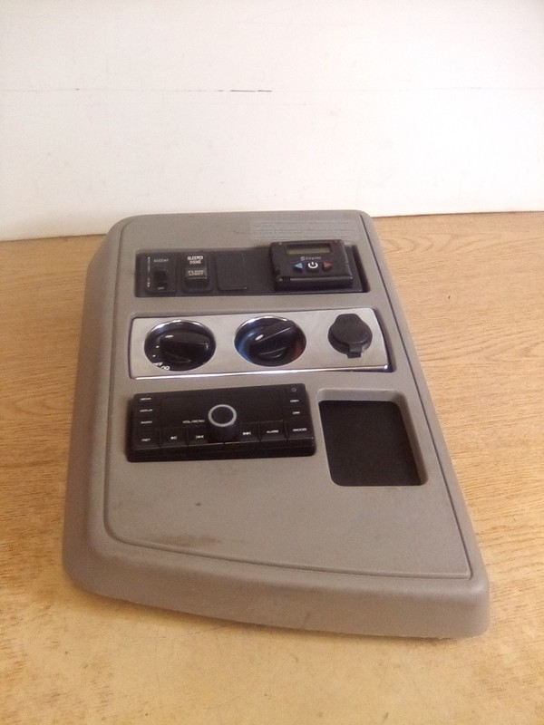 International LT Sleeper Control Panel B5454667