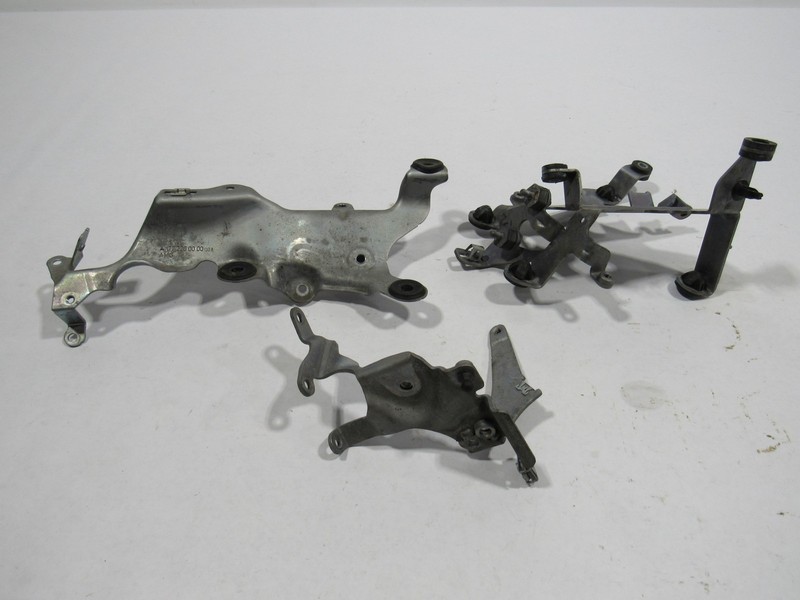 Mercedes E63 S W213 2018 Engine Bay Support Mount Bracket Set 3 PCS 18-20 ;:O