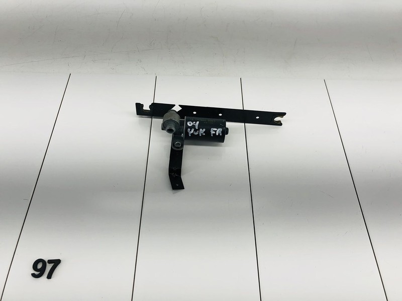03-06 GMC YUKON XL 1500 FRONT RIGHT PASSENGER SIDE SEAT TRACK MOTOR OEM