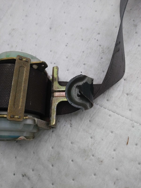 2003 Isuzu Axiom Black Seat Belt OEM Used 128K Miles, Warranty 6 Months