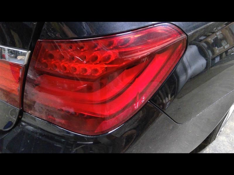 Passenger Tail Light Quarter Panel Mounted Fits 13-15 BMW 740i 675037