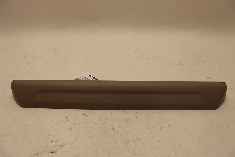 2018-2023 PETERBILT 579 PACCAR LEFT SIDE TRIM COVER BRACKET UPPER BUNK GRAY OEM