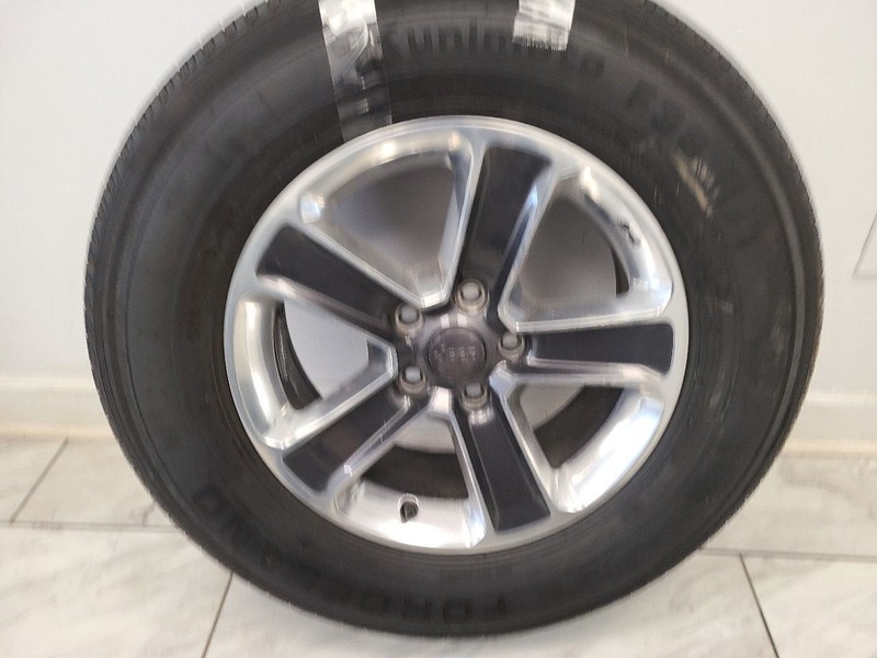 Wheel 18x7-1/2 5 Spoke Polished With Painted Spokes Fits 18-23 WRANGLER 578668