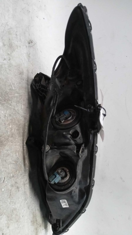 2015 Honda Civic Left Headlight Assembly Grey OEM 566377 77K Miles