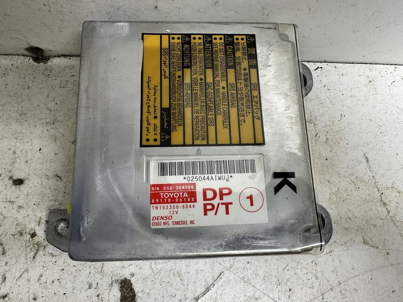 2002-2003 Toyota Camry Occupant Module Computer ID: 8917006180
