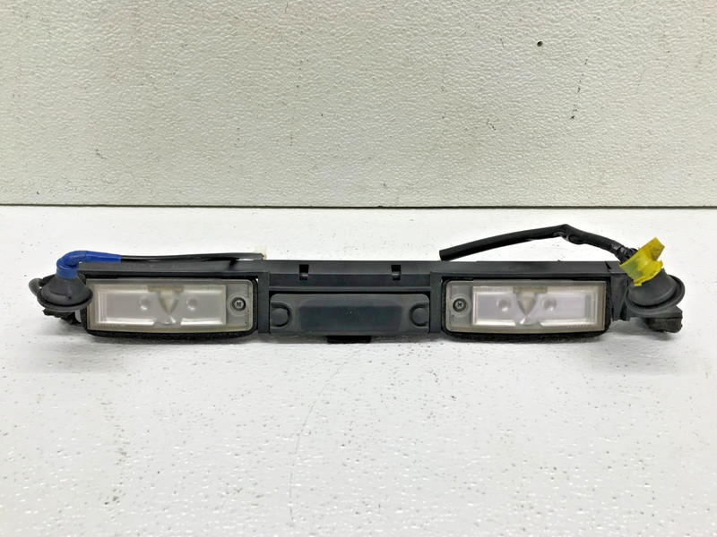 2007-2009 LEXUS LS460 Rear Trunk Lid License Plate Light Assembly OEM 198-78206