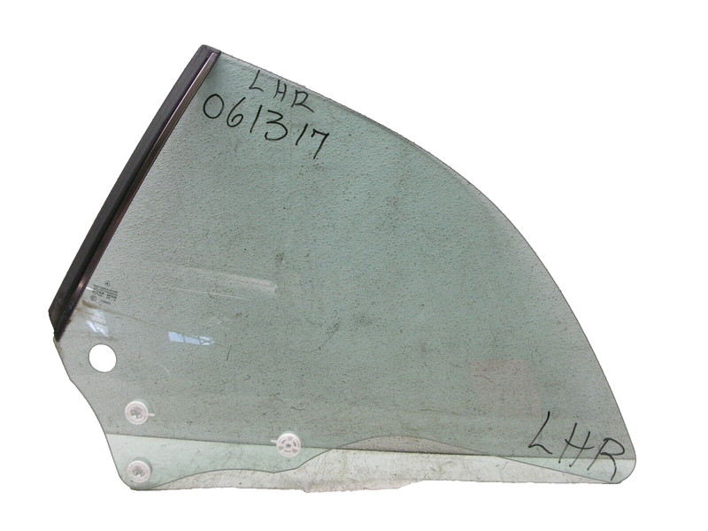 03-09 MERCEDES W209 CONVERTIBLE CLK500 CLK320 QUARTER WINDOW GLASS REAR LEFT 613