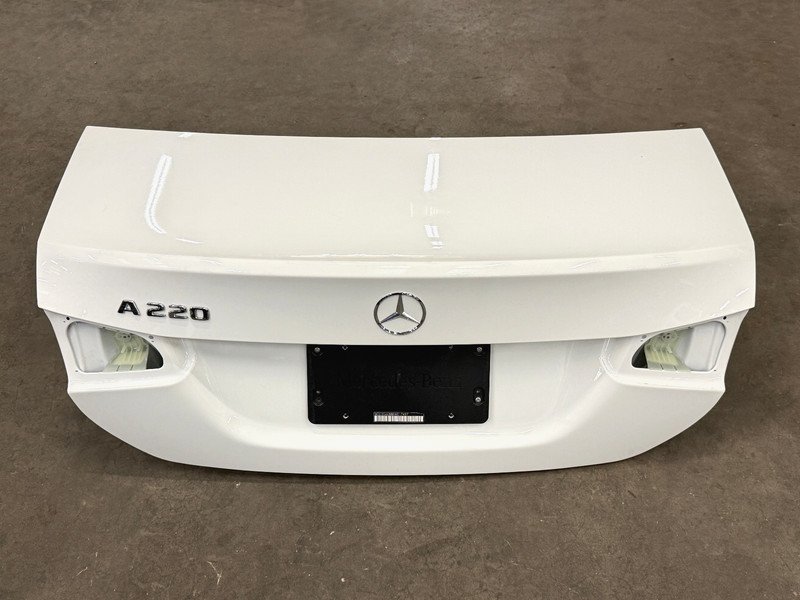 ⭐2019-2022 MERCEDES-BENZ A220 REAR TRUNK DECK LID TAILGATE LIFTGATE OEM LOT2712