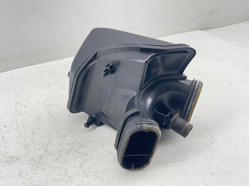 16-19 BUICK CASCADAAir Cleaner Intake Duct Resonator 13337770 OEM